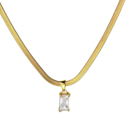 CRYSTAL NECKLACE