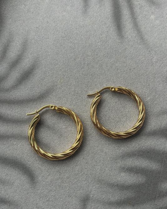 CLASSIC HOOPS