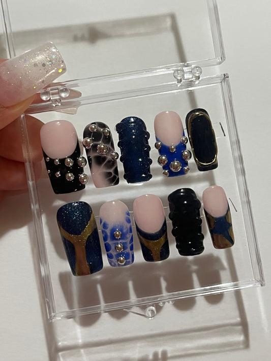 CUSTOM NAILS
