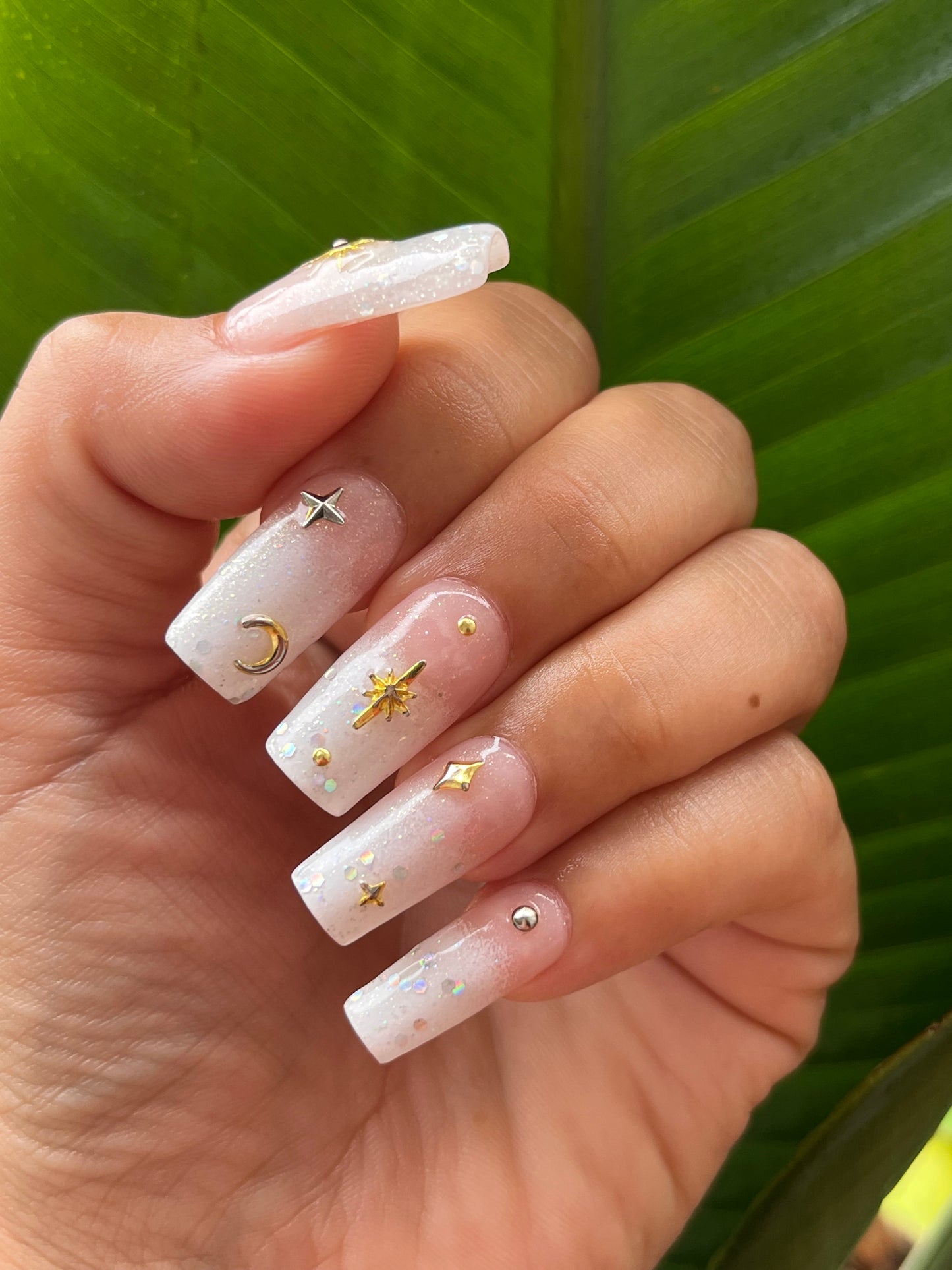 TWINKLE NAILS